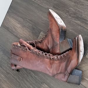 Freebird Grany  Size 8